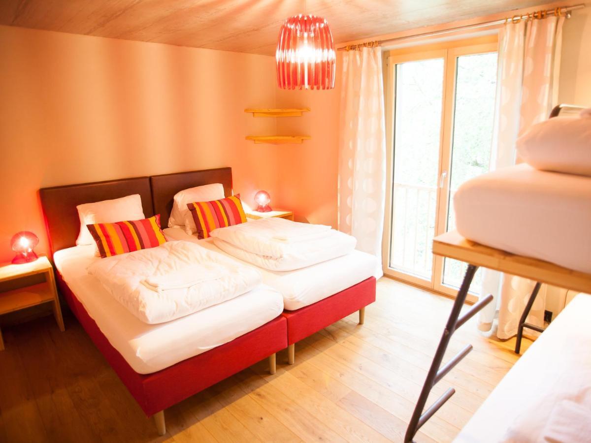 Nangijala Guest House Disentis Habitación foto